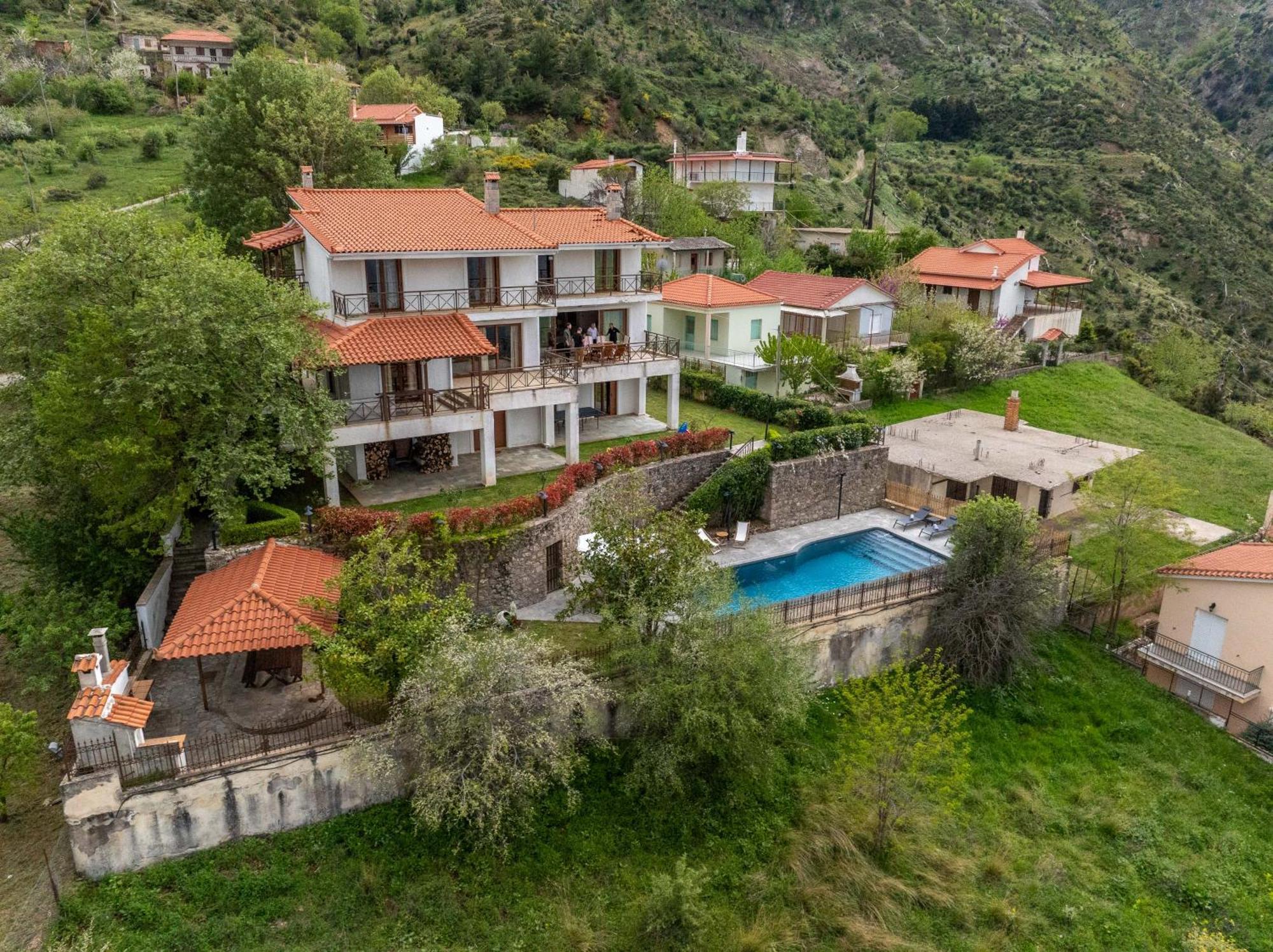 Traditional Luxury Villa Armonia Αίγιο Εξωτερικό φωτογραφία